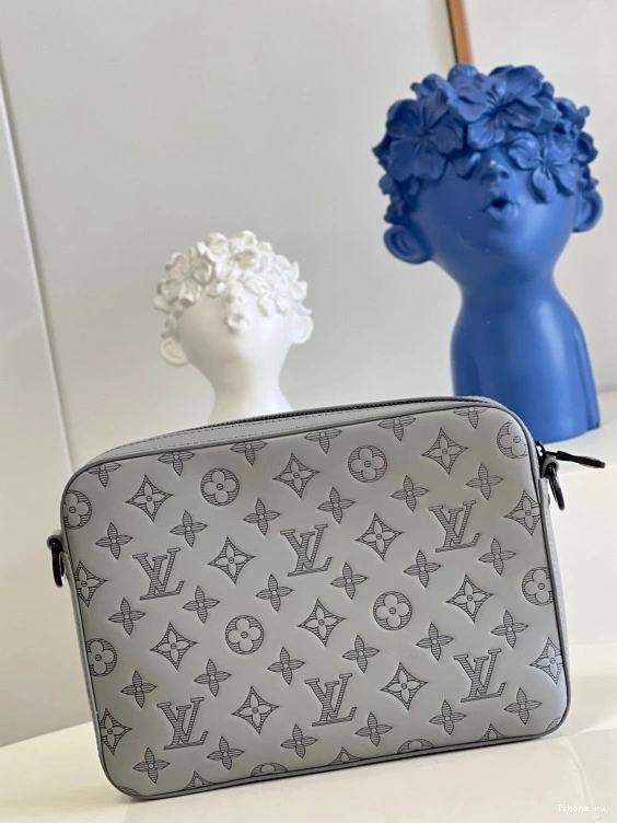 Affordable MESSENGER LOUIS DUO VUITTON 0810
